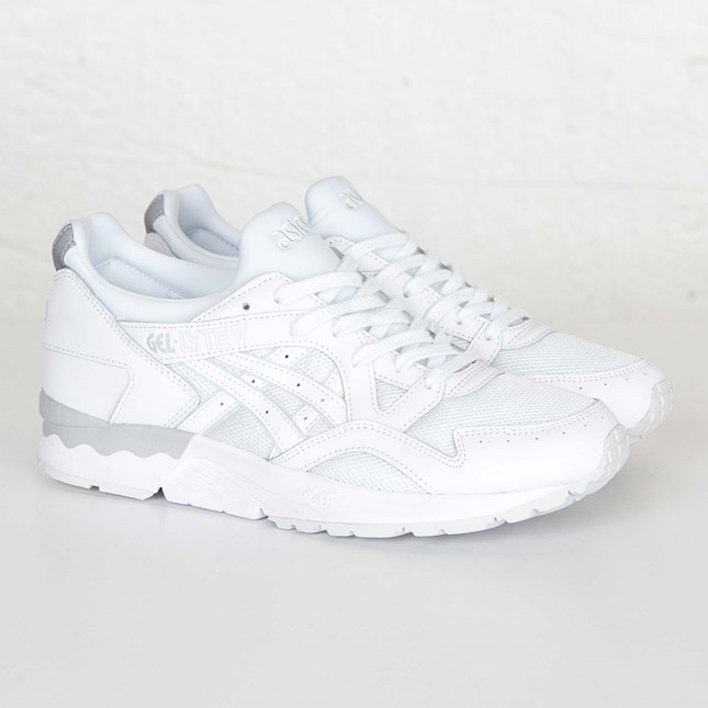 sweat asics femme blanche